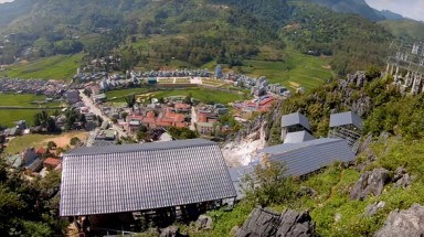 Hết Mã Pì Lèng, Lũng Cú đến Đồn Cao, "chuyện lạ" gì đang xảy ra ở Hà Giang?