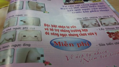 Quảng cáo nâng ngực bằng hình ảnh phản cảm