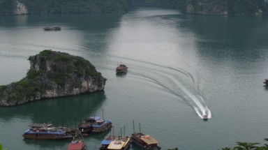 Phó Thủ tướng bàn phương án bầu chọn cho Vịnh Hạ Long