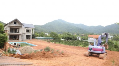 Chủ tịch Hà Nội: Cưỡng chế các công trình vi phạm ở Sóc Sơn, bất kể của ai