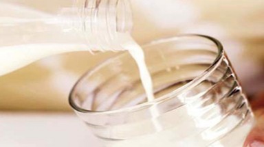Đầy rẫy sữa tươi giả, doanh nghiệp lừa người dùng