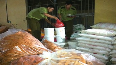 Thực phẩm bẩn tràn lan thị trường