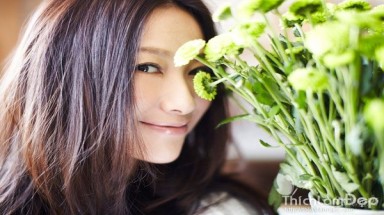   Từ Tịnh Lôi dịu dàng trong sắc thu