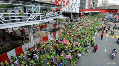    Hàng nghìn người Malaysia phản đối nhà máy đất hiếm