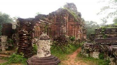 Phát hiện tượng đá "lạ" ở di sản Mỹ Sơn
