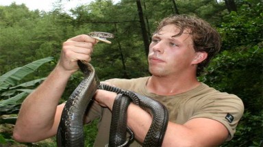 Phát hiện rắn dài nhất thế giới tại Nhật