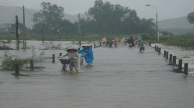 Mưa to gây lũ trên diện rộng ở Bình Định
