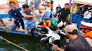 Sáng nay, chìm phà ở Quảng Nam