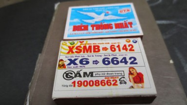 Trả giá rẻ cho 1 triệu bao diêm quảng cáo nhạy cảm
