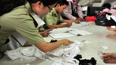  Tin nóng tuần... áo ngực, sữa, khoai tây, thuốc.