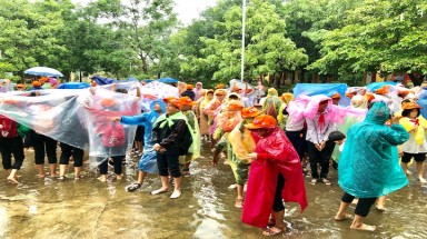 Quảng Nam:Học sinh và giáo viên tham gia diễn tập ứng phó sóng thần