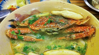 Đi ăn bánh canh ghẹ ”siêu tươi” ở Sài Gòn