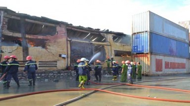  Cháy lớn ở khu chế xuất Linh Trung