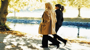  Nhìn dáng đi, đoán tình hình sức khoẻ