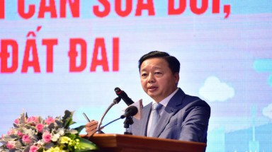 Bộ trưởng Trần Hồng Hà: "Con sông quê đâu còn xanh như ngày xưa nữa"