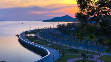 Hà Tiên thành phố lạ lùng