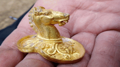 Phát hiện kho vàng 2.400 tuổi ở Bulgaria