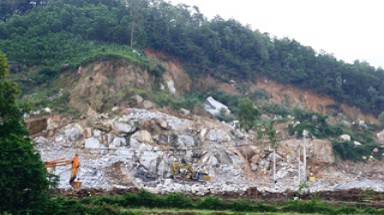 Quảng Nam: Mỏ đá hành dân