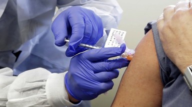Vaccine Moderna hiệu quả 94,5%