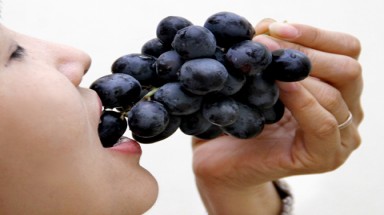  Nho giúp bảo vệ thành mạch máu