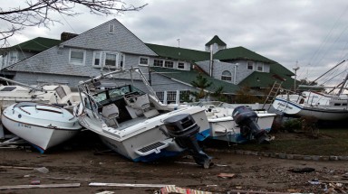 Tại người hay tại trời?