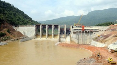 Quảng Nam: Tính mạng người dân “mành chuông treo sợi chỉ”. 