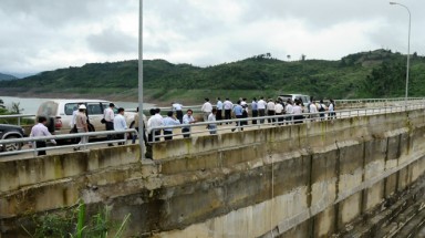   Năm 2013 xác định rõ dự án thủy điện phải dừng