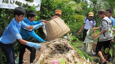 “Thầy trò và dự án làng không rác”