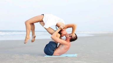 Chiêm ngưỡng những tư thế Yoga "khó đỡ"