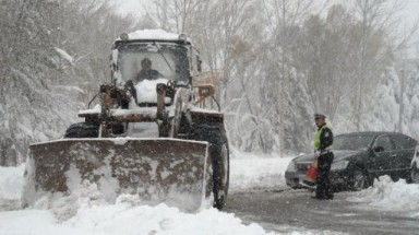   Để trẻ em chết cóng, 8 quan chức bị phạt 