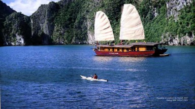 Tổ chức đêm dạ hội mừng chiến thắng của Vịnh Hạ Long