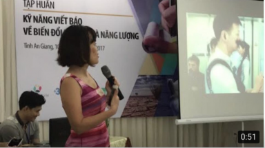 Tập huấn “Kỹ năng viết báo về vấn đề biến đổi khí hậu và năng lượng”