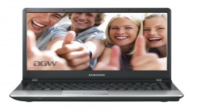 Samsung 300E4X giảm gần 1 triệu đồng