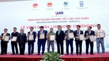 Vinh danh các điển hình tiên tiến trong sản xuất và sử dụng vật liệu xây không nung - Vật liệu xanh cho cuộc sống xanh