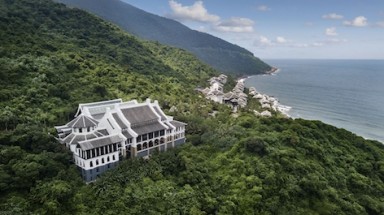 InterContinental Danang Sun Peninsula Resort làm nên điều chưa từng có trong lịch sử World Travel Awards