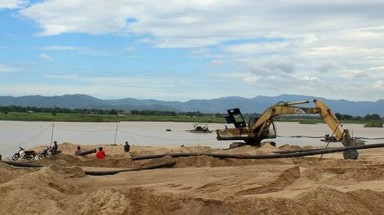 Phú Yên: Kiên quyết xử lý khai thác khoáng sản trái phép ở khu vực sông Ba