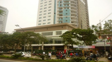  Cháy tòa nhà cao nhất Nghệ An, công nhân hoảng loạn