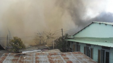 Cháy 11 căn nhà ở TP Long Xuyên