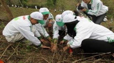  Quỹ Bảo vệ Môi trường đóng góp “Vì một Việt Nam-Xanh” 