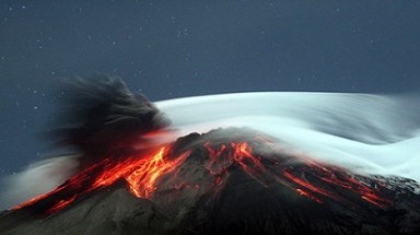    Chính phủ Ecuador nâng cảnh báo núi lửa hoạt động