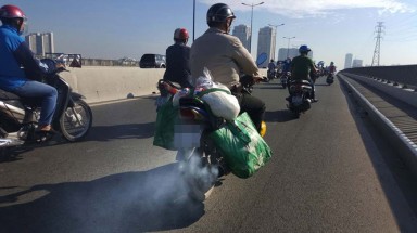 Đã tăng thuế môi trường, còn thu thêm phí khí thải?