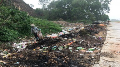 Thanh Hóa: Gian nan việc xử lý rác thải ở khu vực nông thôn, miền núi