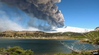  Núi lửa ở biên giới Chile-Argentina lại "tỉnh giấc"