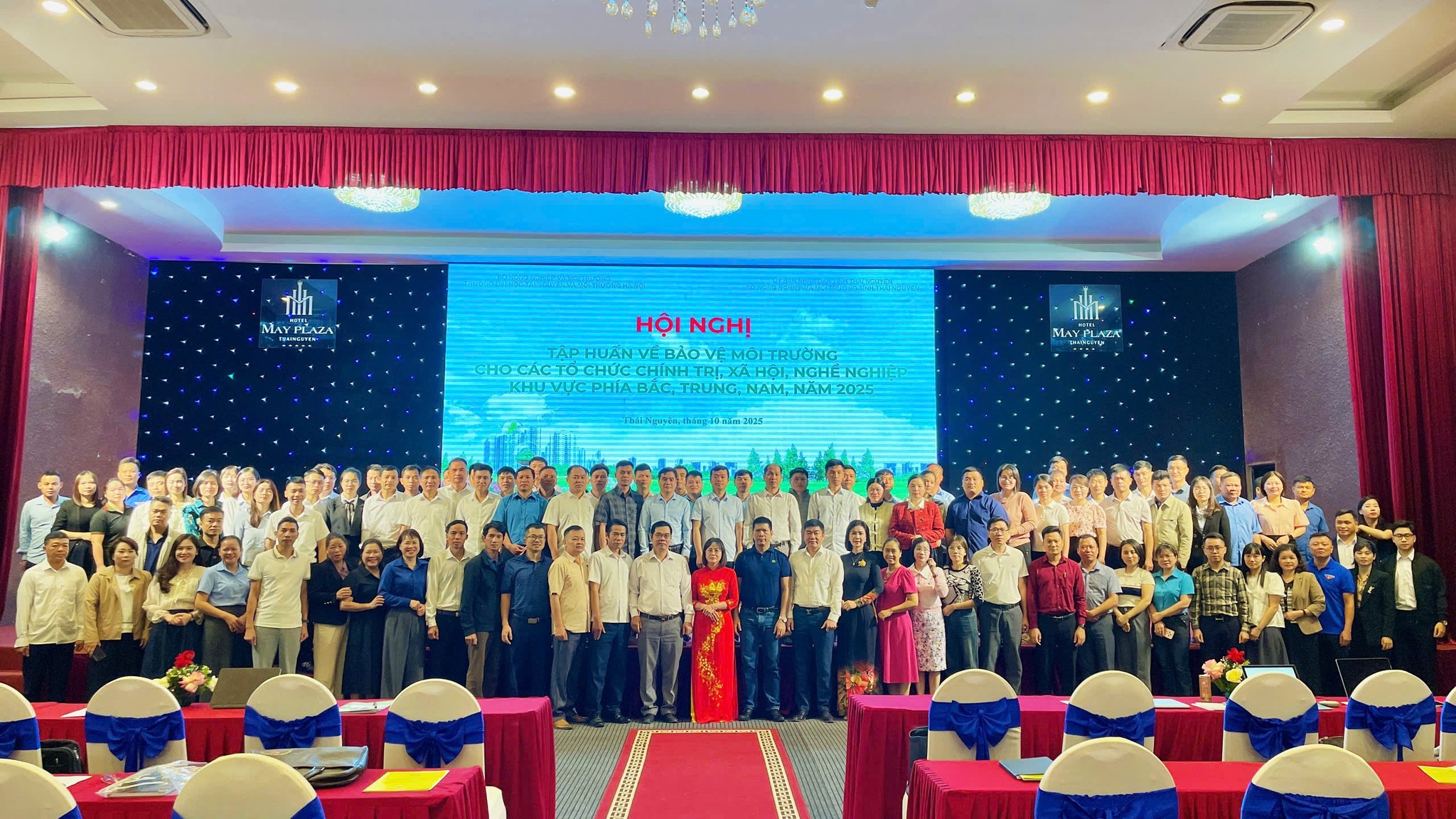 Cảnh[-]báo[-]“sự[-]cố[-]kép”[-]về[-]môi[-]trường