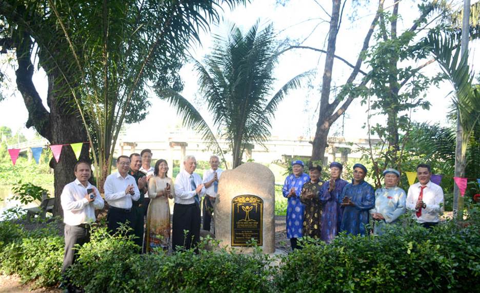 Th&ecirc;m[-]3[-]địa[-]phương[-]ở[-]TP.[-]Thủ[-]Dầu[-]một[-]v&agrave;[-]TP.[-]Bến[-]C&aacute;t[-](B&igrave;nh[-]Dương)[-]được[-]c&ocirc;ng[-]nhận[-]C&acirc;y[-]Di[-]sản