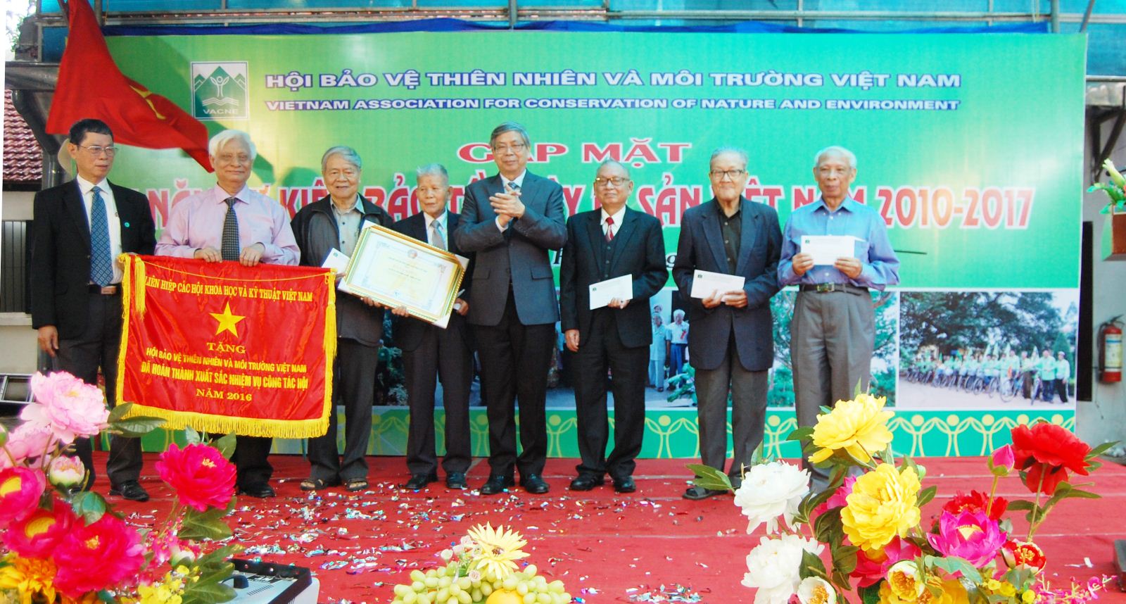 Bảo[-]tồn[-]Cây[-]Di[-]sản:[-]Chặng[-]đường[-]7[-]năm