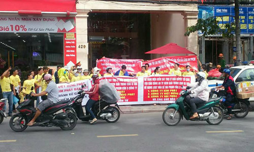Buôn[-]địa[-]ốc[-]kiểu[-]"treo[-]đầu[-]dê[-]bán[-]thịt[-]chó"