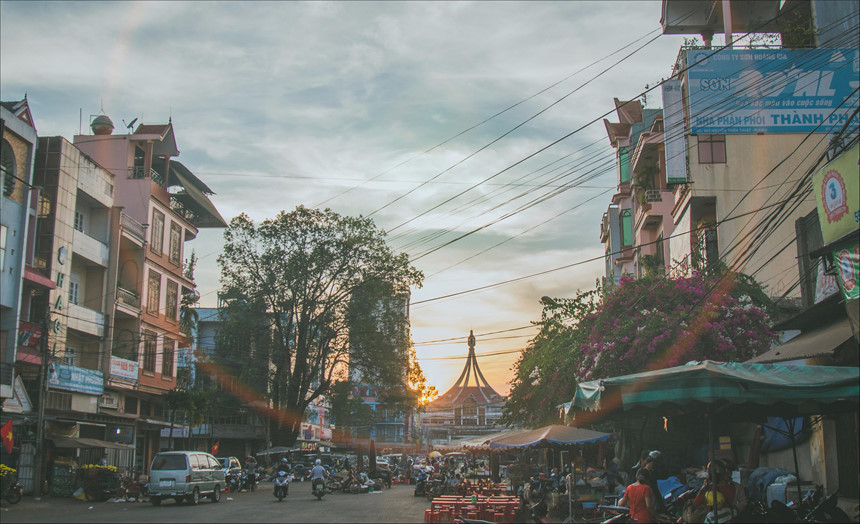 Phố[-]núi[-]Gia[-]Lai[-]đẹp[-]hùng[-]vĩ[-]qua[-]ảnh[-]