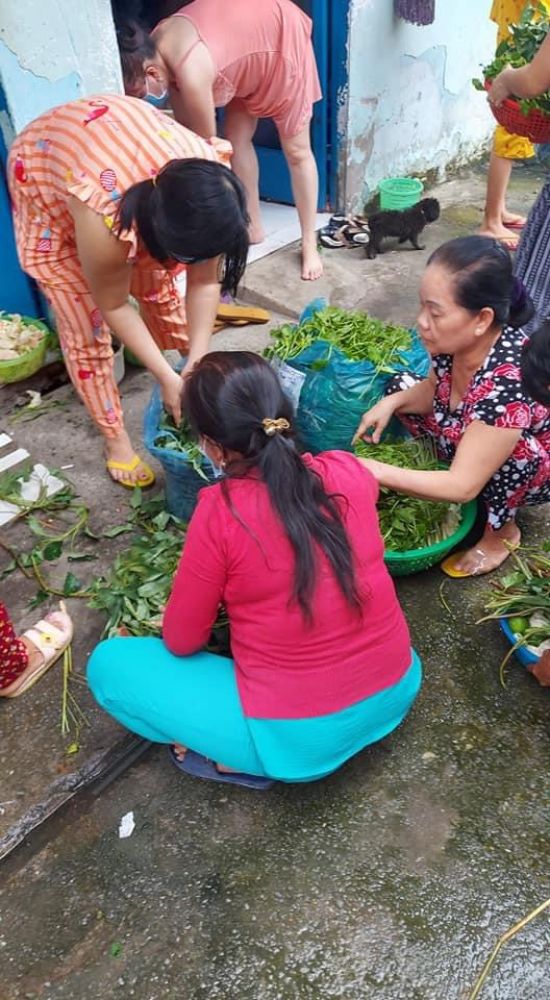 "Chợ[-]Rau[-]0[-]đồng”"của[-]Hoa[-]hậu[-]Môi[-]trường[-]Việt[-]Nam[-]đến[-]với[-]người[-]dân[-]nghèo[-]TP.HCM