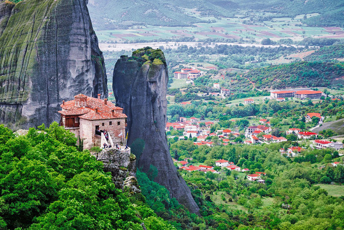 Độc[-]đáo[-]tu[-]viện[-]Meteora[-]'lơ[-]lửng'[-]trên[-]núi[-]tại[-]Hy[-]Lạp
